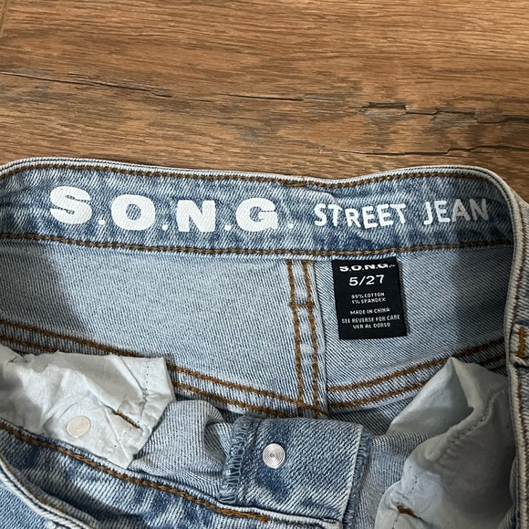 S.O.N.G HIGH RISE STREET JEANS 💙 - Picture 5 of 5